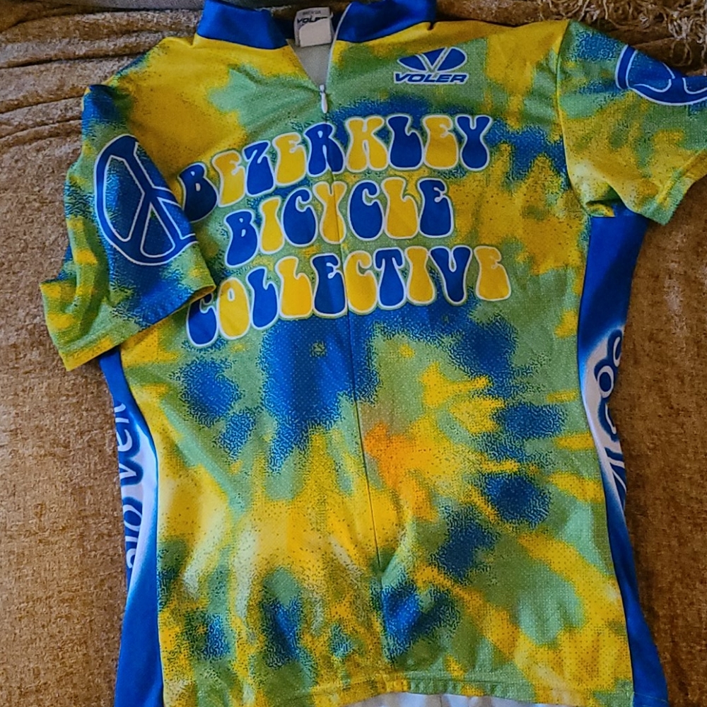 BEZERKLY BICYCLE COLECTIVE Women's large set in T